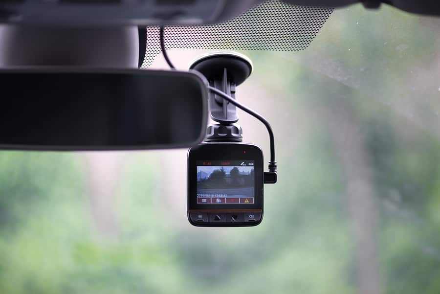 ¿Deberían de obligar a las empresas transportistas para que sus tracto-camiones cuenten con videocámaras? 